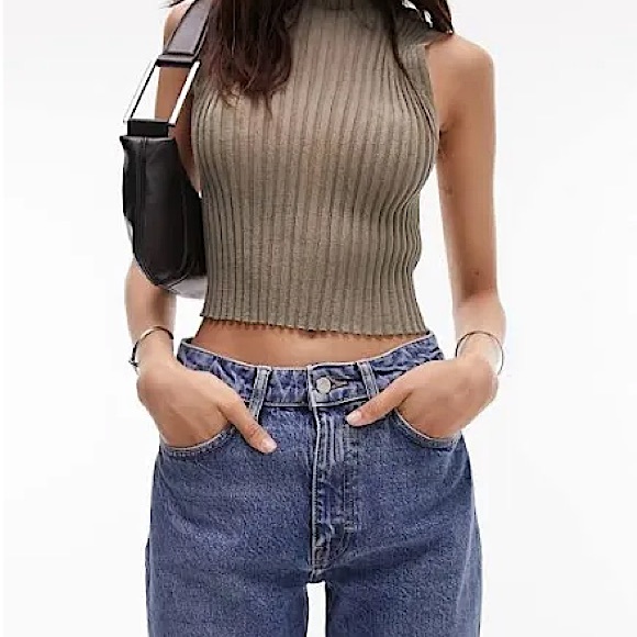 TOPSHOP Straight Jeans with Raw Hem - Picture 1 of 7